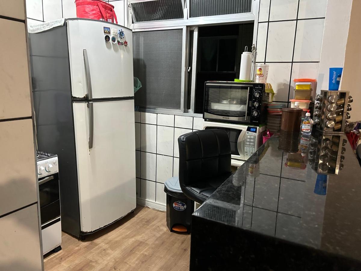 Kitnet 150m Da C/ Garagem E Portaria 24h Apartment