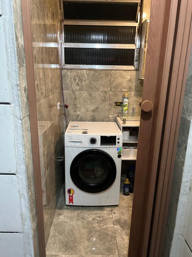 Kitnet 150m Da C/ Garagem E Portaria 24h Apartment